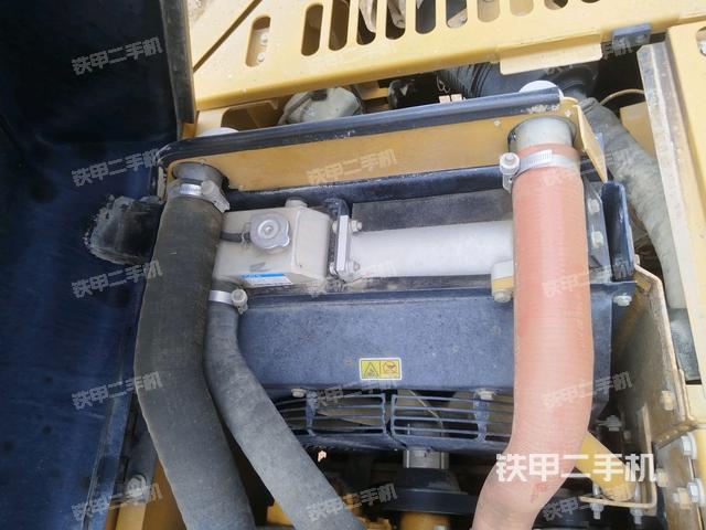 水箱+風(fēng)扇特寫(上車部件) 水箱+風(fēng)扇特寫(上車部件)