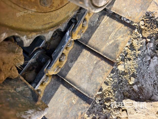 右側(cè)履帶整體?（行走機(jī)構(gòu)）