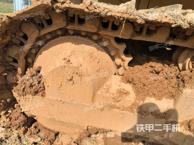 左驅(qū)動輪(推土機(jī)底盤及工作裝置) 左驅(qū)動輪(推土機(jī)底盤及工作裝置)