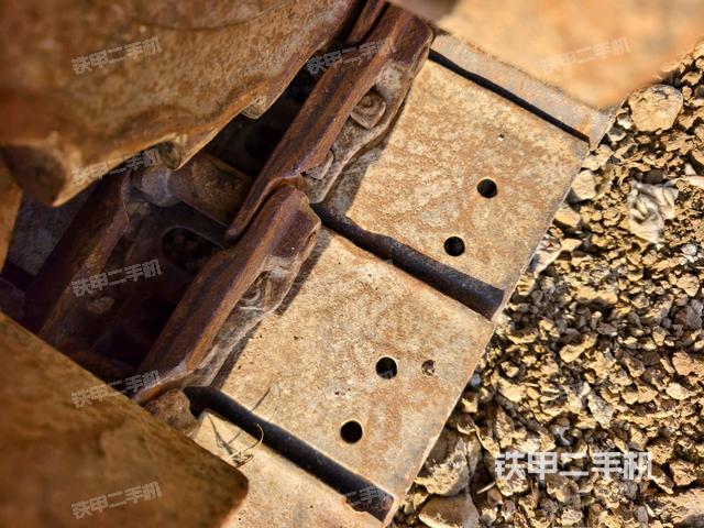 右驅(qū)動(dòng)輪（行走機(jī)構(gòu)）