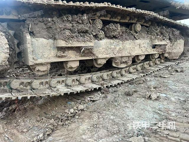 单侧履带整体（整机外观）