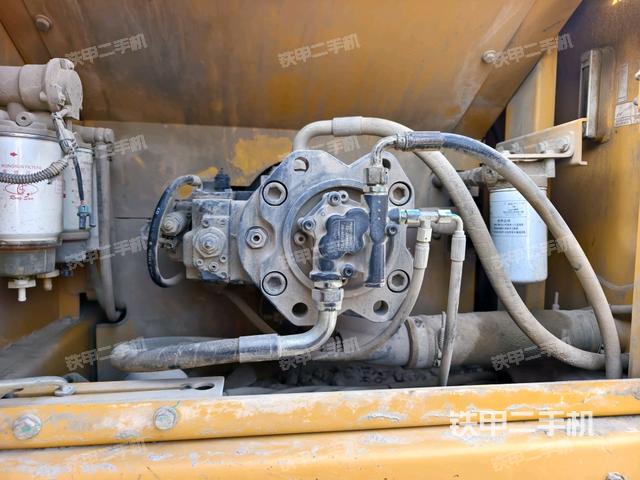 液壓泵斜45?左（大件艙室）