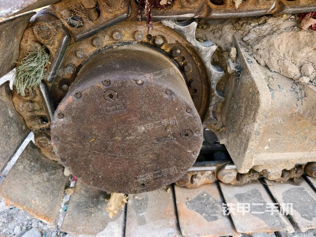 左驱动轮(行走机构) 左驱动轮(行走机构)