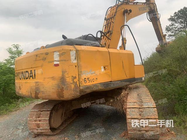 整機(jī)右后45°(整機(jī)外觀) 整機(jī)右后45°(整機(jī)外觀)