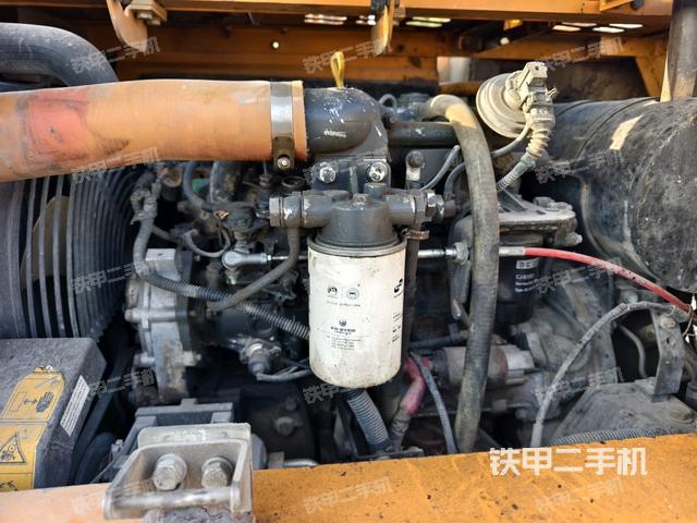 發(fā)動(dòng)機(jī)室（上車部件）