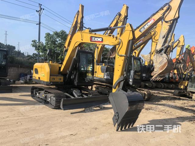 右前45(整機(jī)外觀) 右前45(整機(jī)外觀)