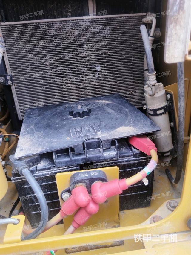 電瓶(大件艙室) 電瓶(大件艙室)