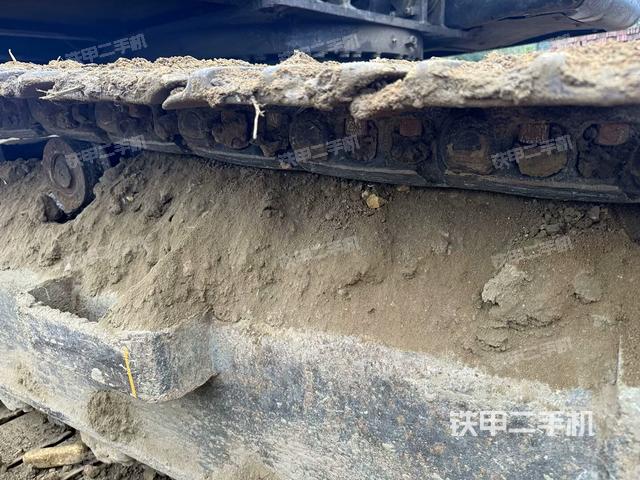 单侧履带整体（整机外观）