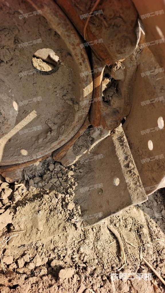 右導(dǎo)向輪（行走機(jī)構(gòu)）