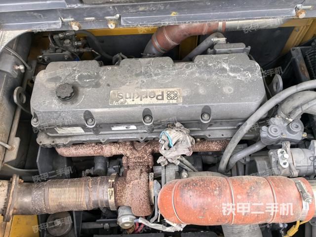 氣門室蓋螺絲特寫(上車部件) 氣門室蓋螺絲特寫(上車部件)