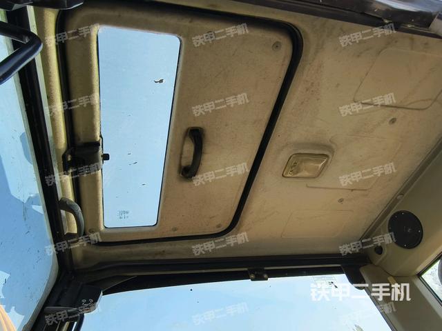 顶棚整体（驾驶室部分）