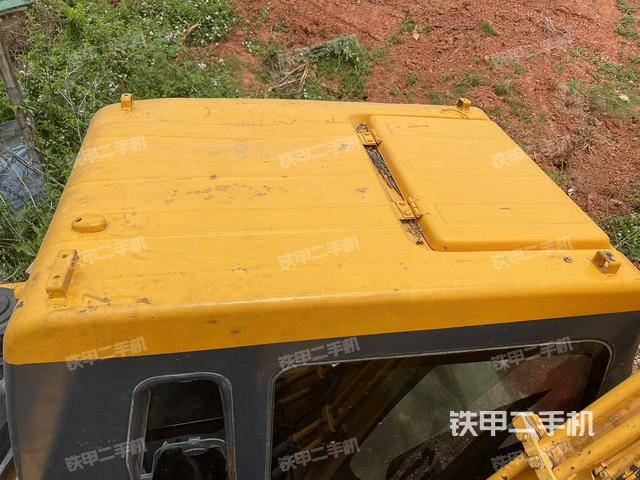 駕駛室頂部（整機(jī)外觀）