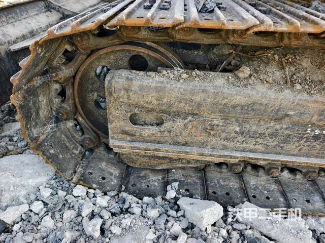 左导向轮（行走机构）