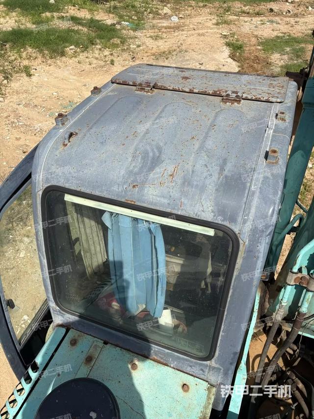 駕駛室頂部（整機(jī)外觀）