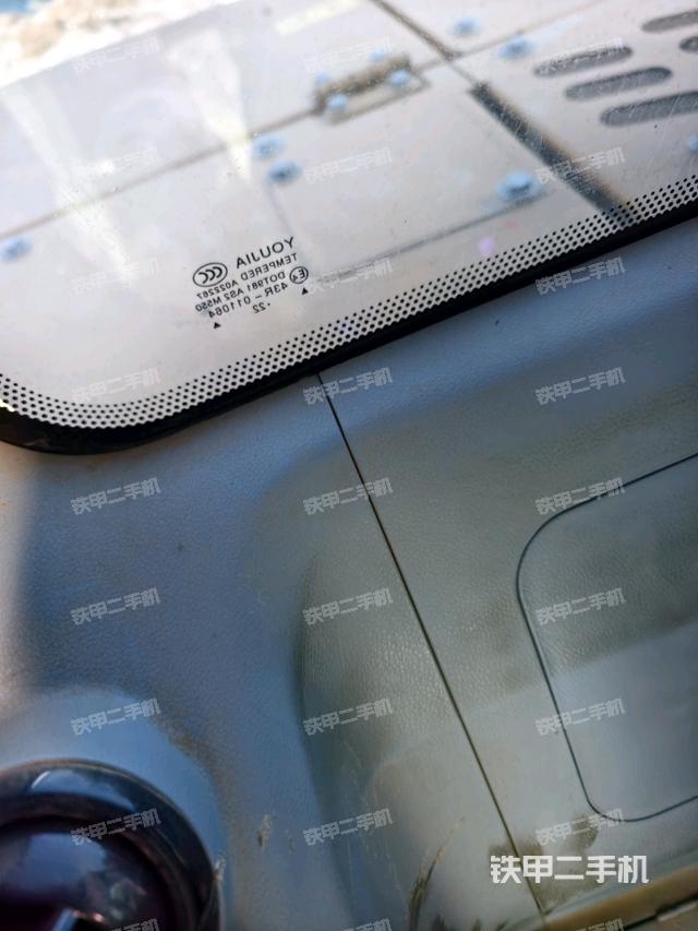 后窗玻璃角標(biāo)（駕駛室部分）