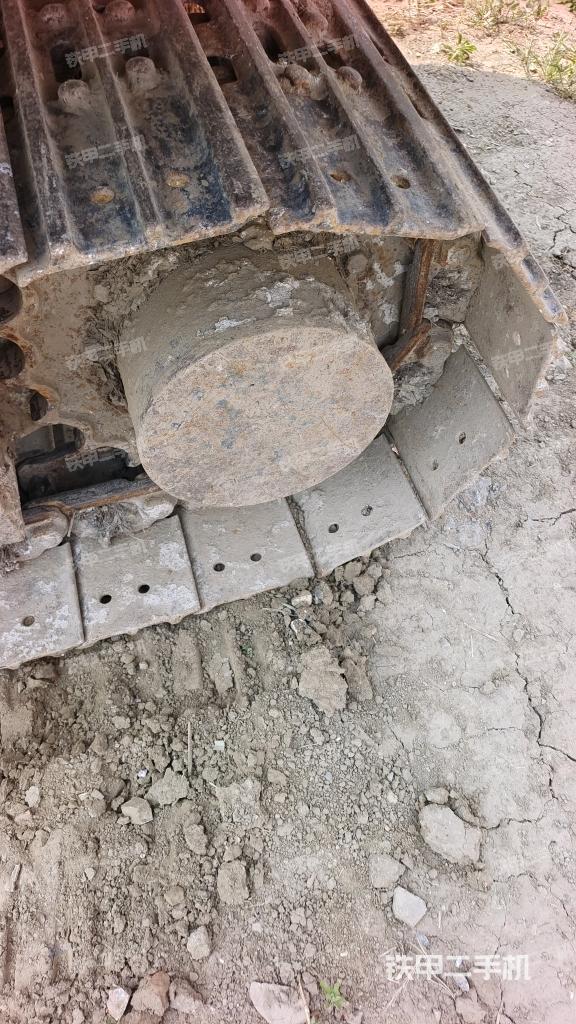 左側(cè)行走馬達(dá)蓋板（行走機(jī)構(gòu)）