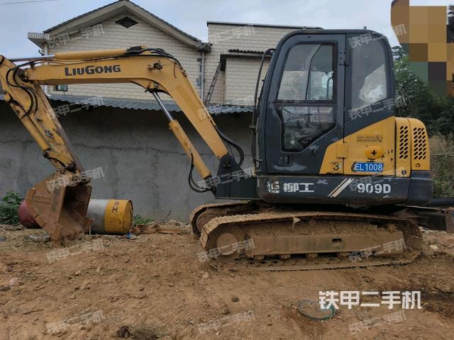 柳工CLG906D挖掘機