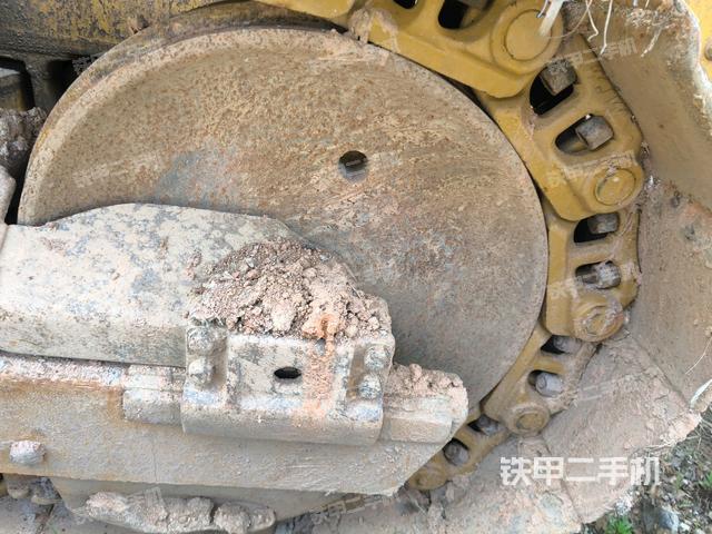 左引導輪（推土機底盤及工作裝置）