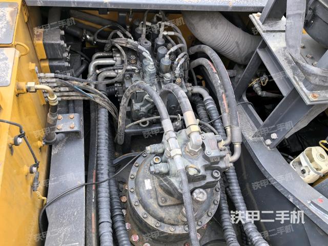 發(fā)動機(jī)室(上車部件) 發(fā)動機(jī)室(上車部件)