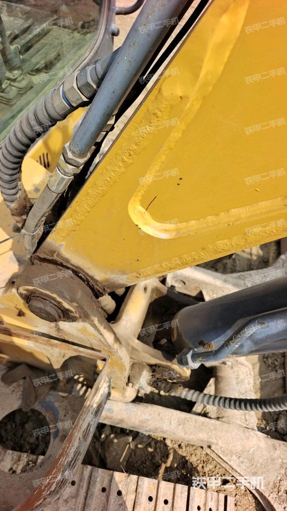 大臂根部?斜（工作和回轉(zhuǎn)裝置）