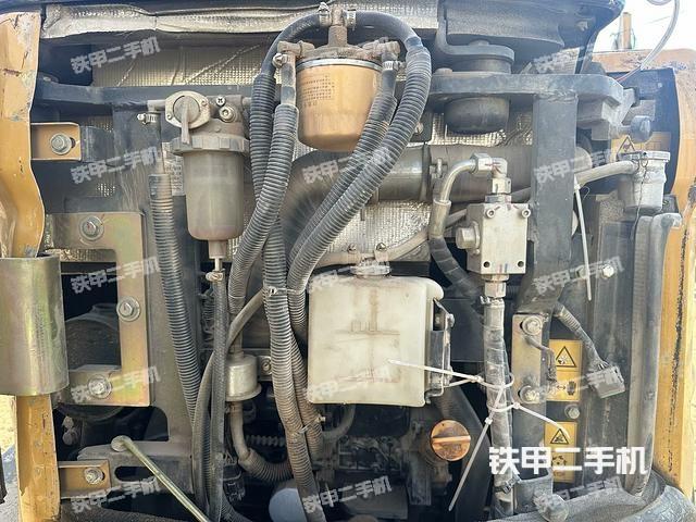 發(fā)動機整體俯視(整機外觀) 發(fā)動機整體俯視(整機外觀)