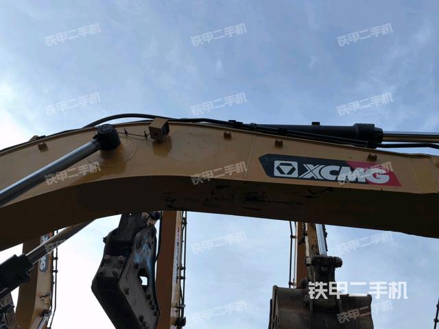 大臂油缸整體?豎拍(工作和回轉(zhuǎn)裝置) 大臂油缸整體?豎拍(工作和回轉(zhuǎn)裝置)