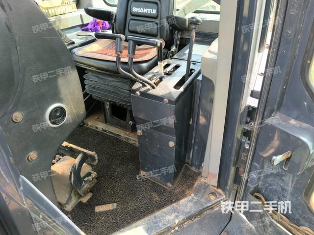 操作手柄左（推土機駕駛室）