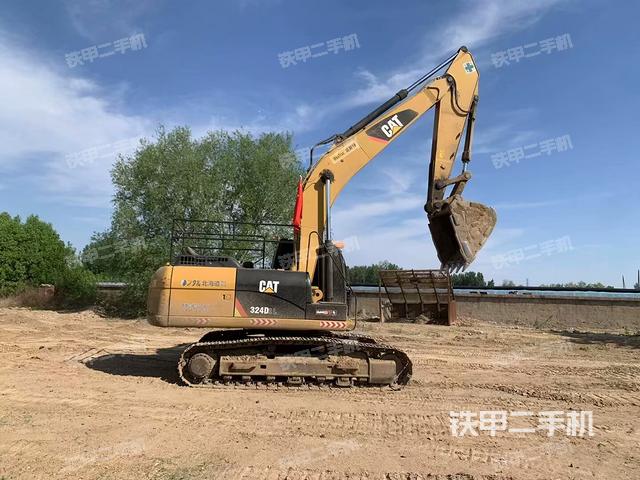 整機右后45°(整機外觀) 整機右后45°(整機外觀)
