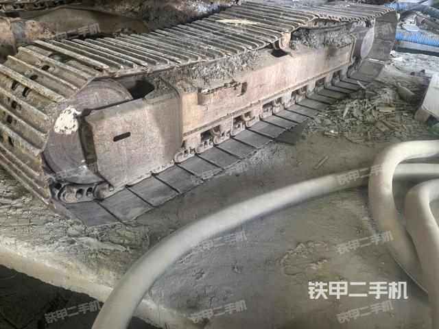 单侧履带整体（整机外观）