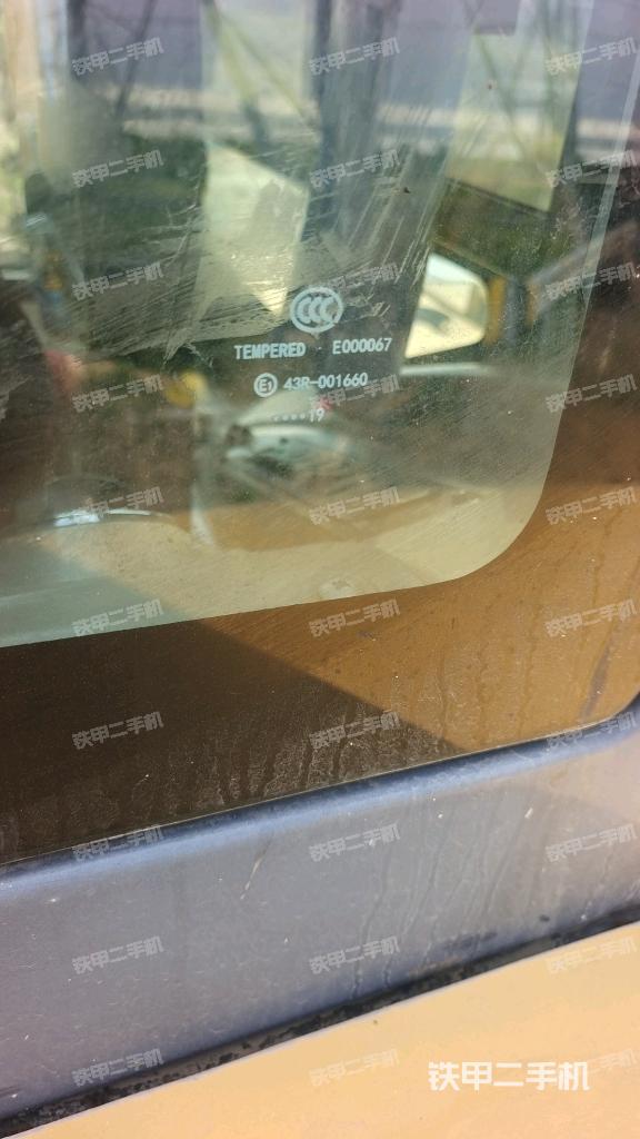 后窗玻璃角標(biāo)（駕駛室部分）