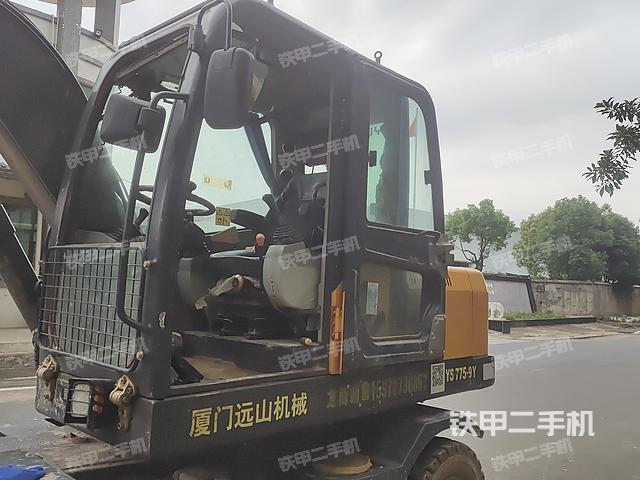 驾驶室整体（整机外观）