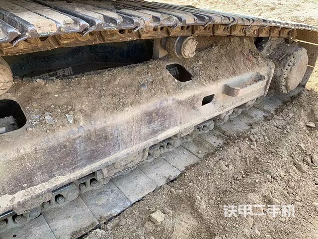 單側履帶整體(整機外觀) 單側履帶整體(整機外觀)
