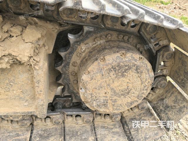 右侧行走马达盖板（行走机构）