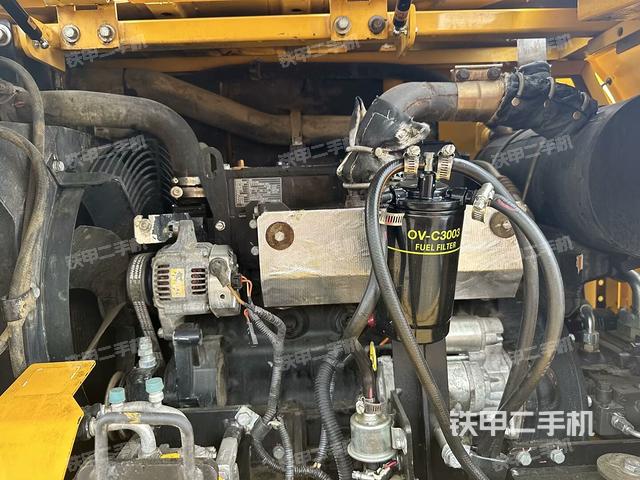 發(fā)動機整體俯視(整機外觀) 發(fā)動機整體俯視(整機外觀)