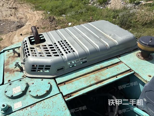 駕駛室整體（整機(jī)外觀）