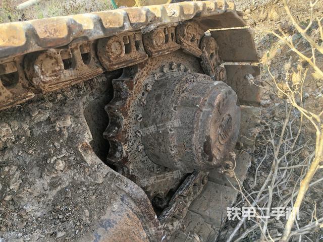 左側(cè)行走馬達蓋板(行走機構(gòu)) 左側(cè)行走馬達蓋板(行走機構(gòu))