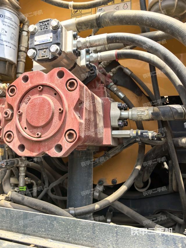 液壓泵室（大件艙室）