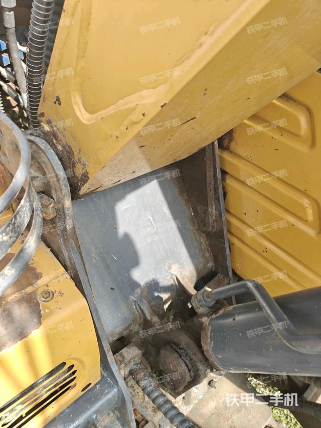 大臂根部?斜(工作和回轉(zhuǎn)裝置) 大臂根部?斜(工作和回轉(zhuǎn)裝置)