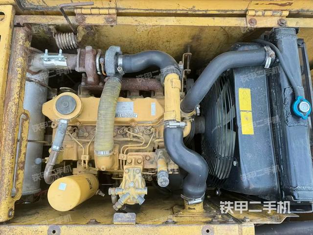 发动机整体俯视（整机外观）