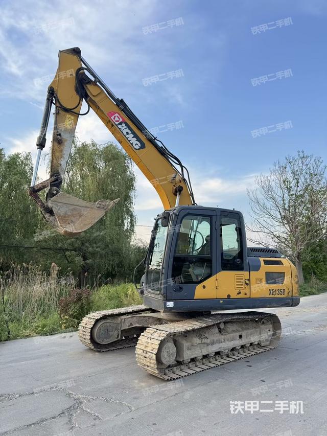 徐工XE135D挖掘機(jī)