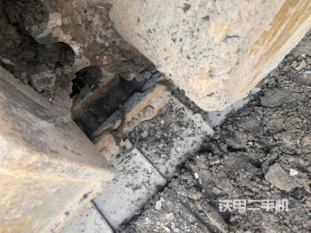 左驅(qū)動輪（行走機構）