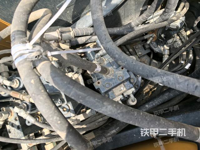 駕駛室頂部俯視（上車部件）