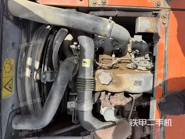 發(fā)動機整體俯視(整機外觀) 發(fā)動機整體俯視(整機外觀)