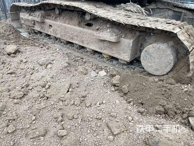 單側(cè)履帶整體（整機(jī)外觀）