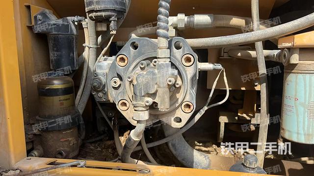 液壓泵斜45?左（大件艙室）