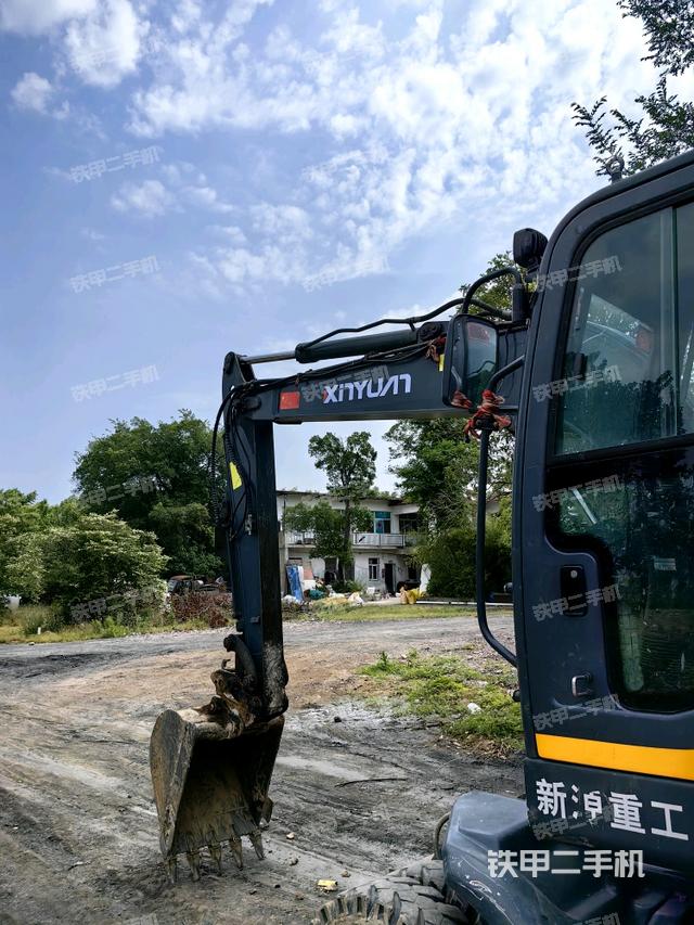 大臂整體?右側(cè)(工作和回轉(zhuǎn)裝置) 大臂整體?右側(cè)(工作和回轉(zhuǎn)裝置)