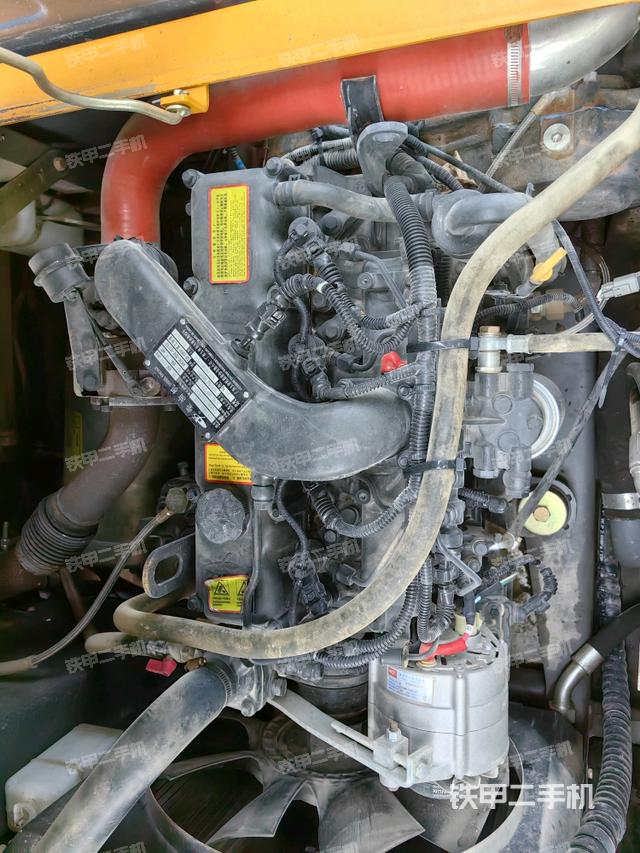 發(fā)動機室(上車部件) 發(fā)動機室(上車部件)