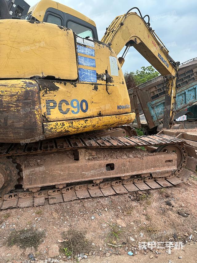 整機(jī)右后45°(整機(jī)外觀) 整機(jī)右后45°(整機(jī)外觀)