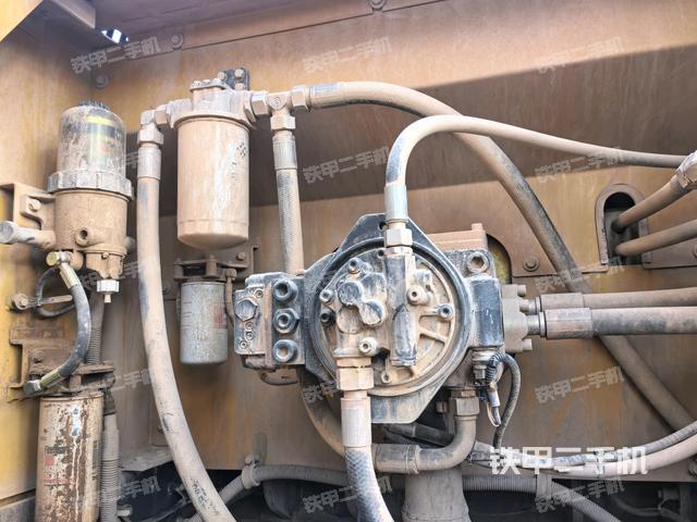 電瓶（大件艙室）