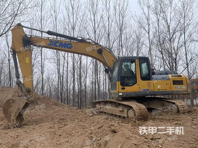 徐工XE215D挖掘機(jī)